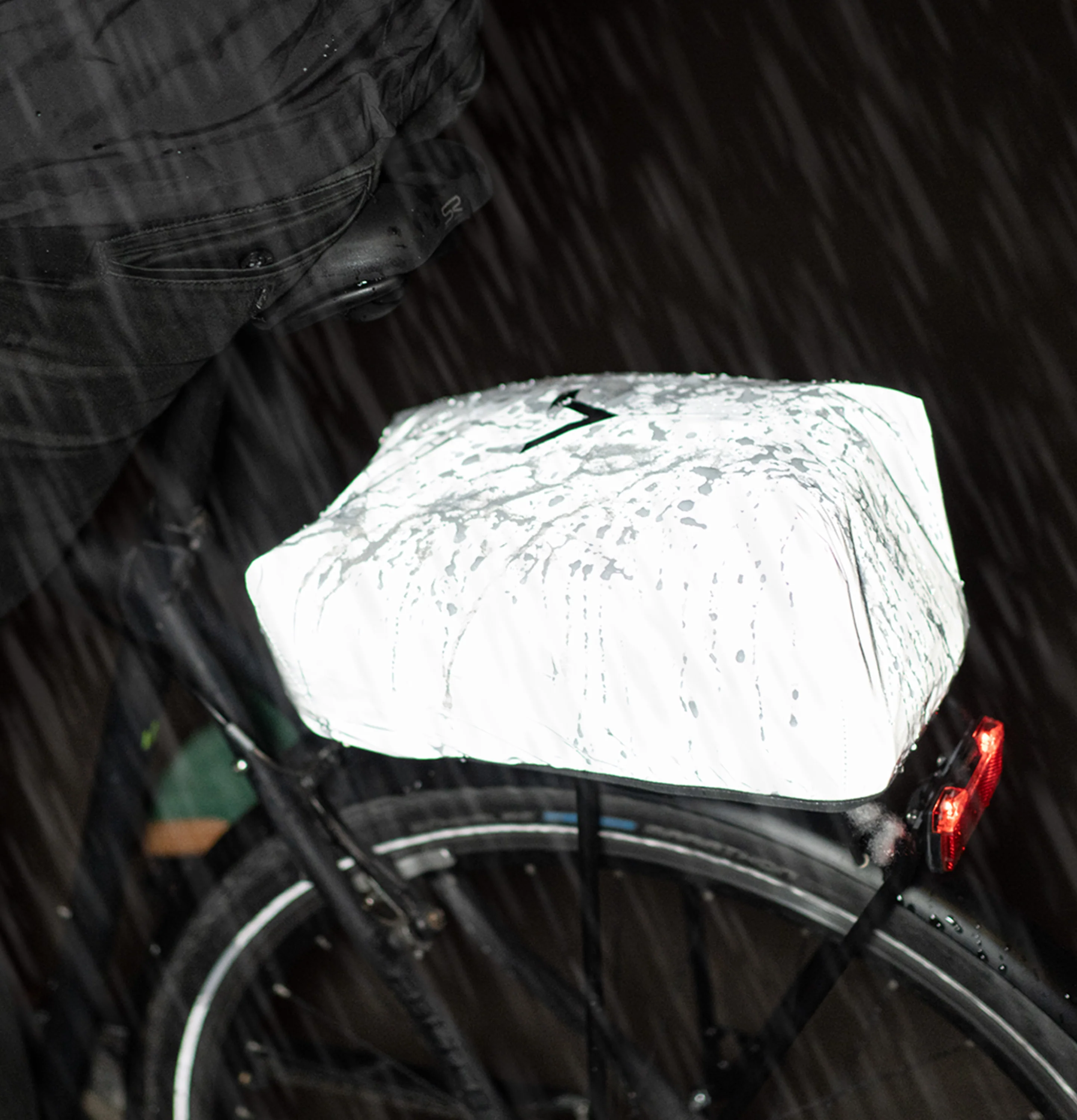 Trunk Bag - Aufliegende 3in1 Gepäckträgertasche mit Rucksackfunktion - Image 60